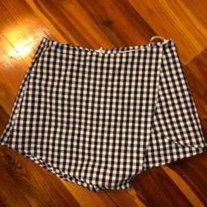 Victoria + Sophia plaid skort